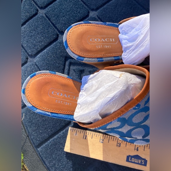 COACH Bacall Blue High Heels Clogs Wooden Platforms
Sz. 7.5 B - Picture 9 of 10